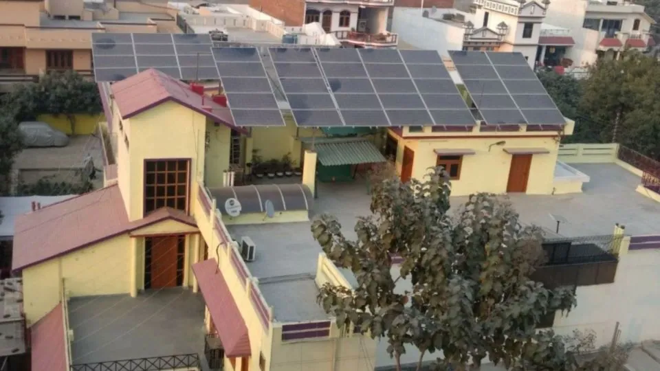 Rooftop solar plant by Vortex Solar, Lucknow